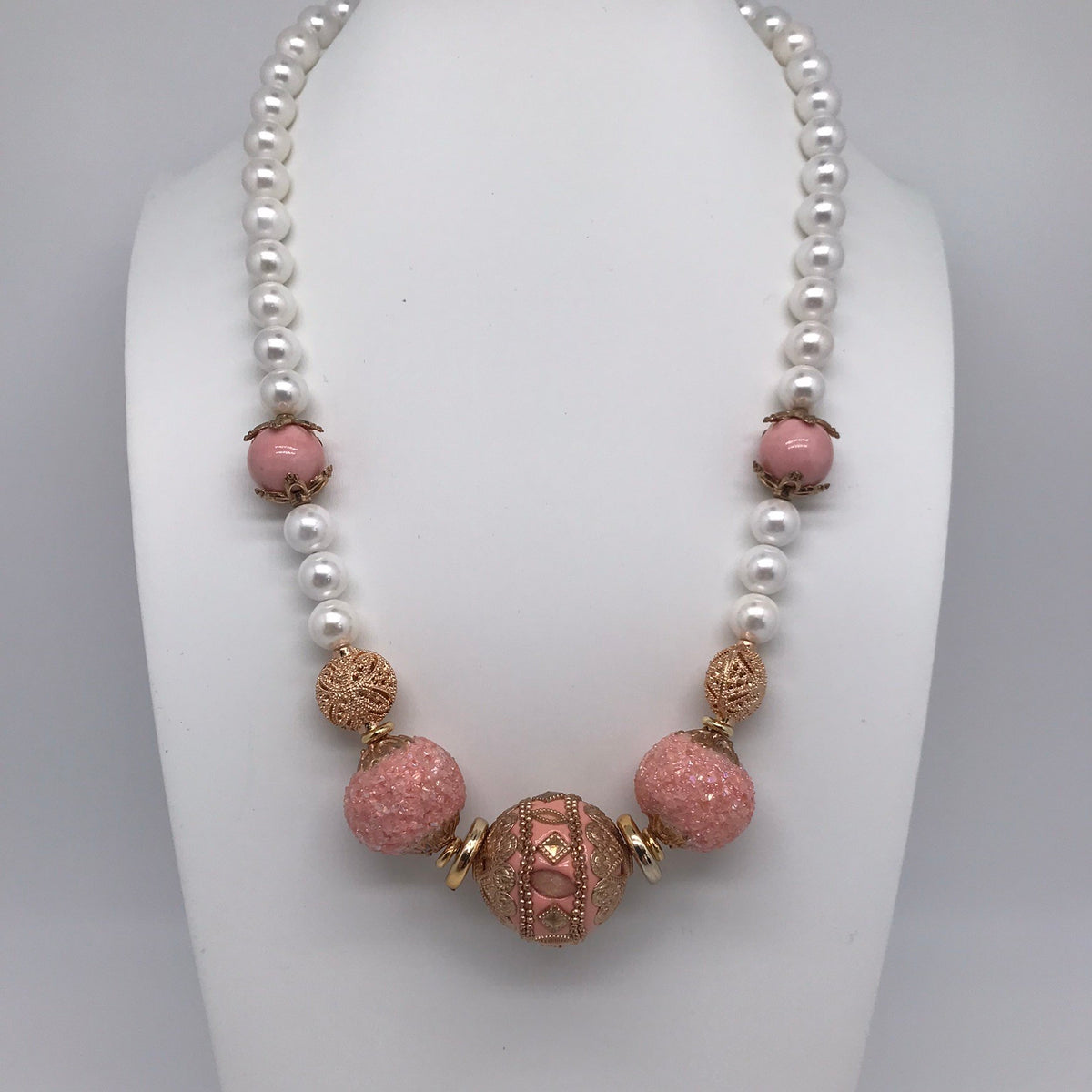 Collier en perles naturelles et perles indonésiennes 2092