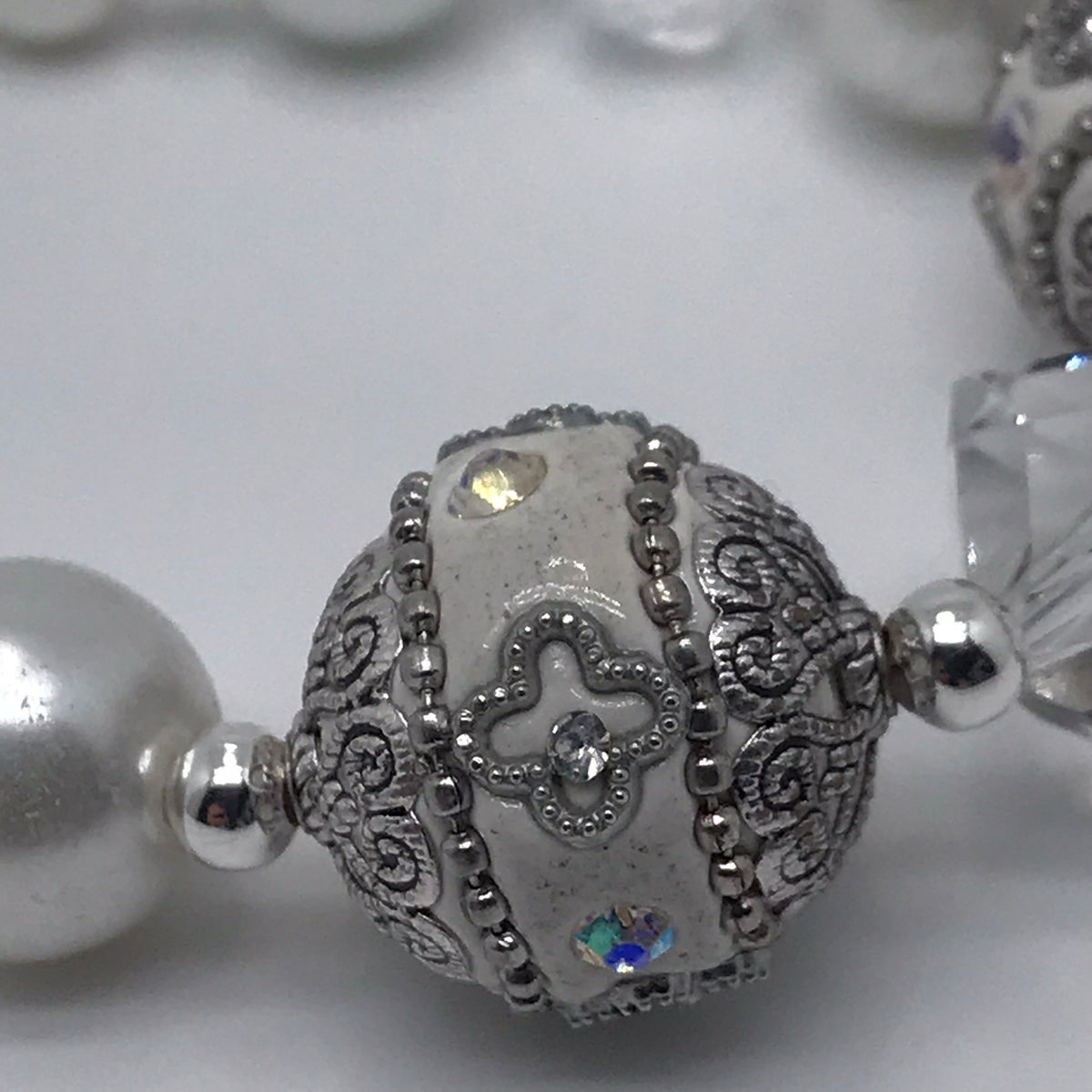 Collier en perles naturelles, perle indonésienne et cristal 2102