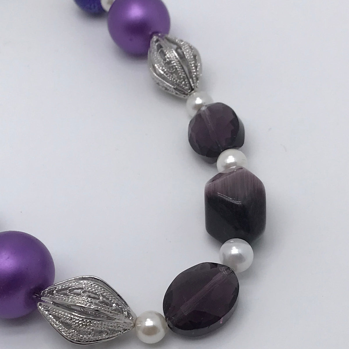 Collier en perles naturelles, perles fantaisie et cristal taillé 2101