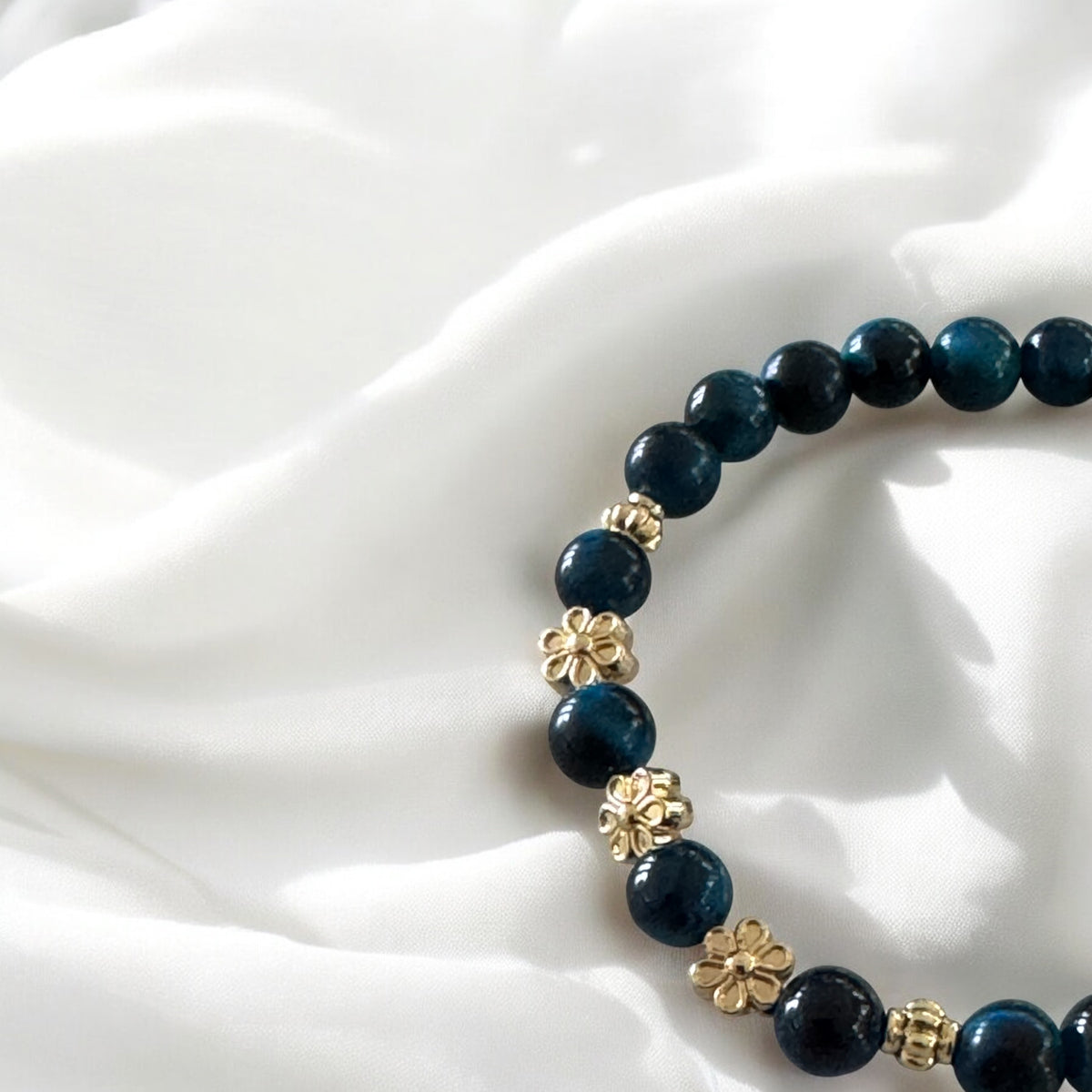 Bracelet en œil de tigre bleu 1204