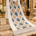 Étole en cachemire blanc brodée bleu et doré – 200 × 75 cm