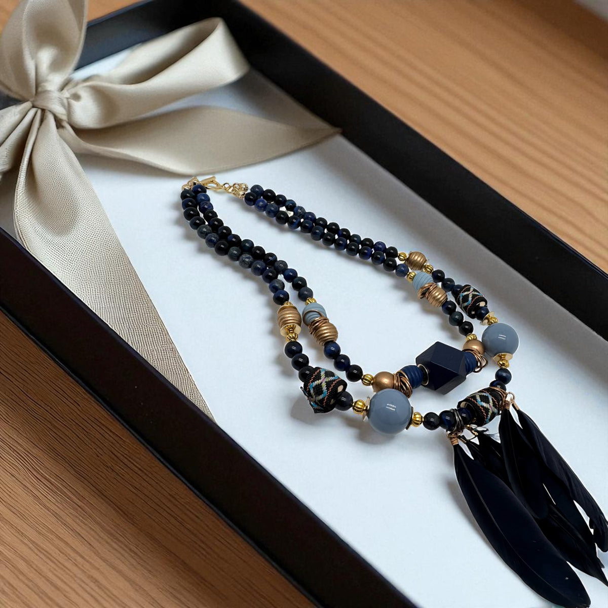 Collier ethnique plumes 2217