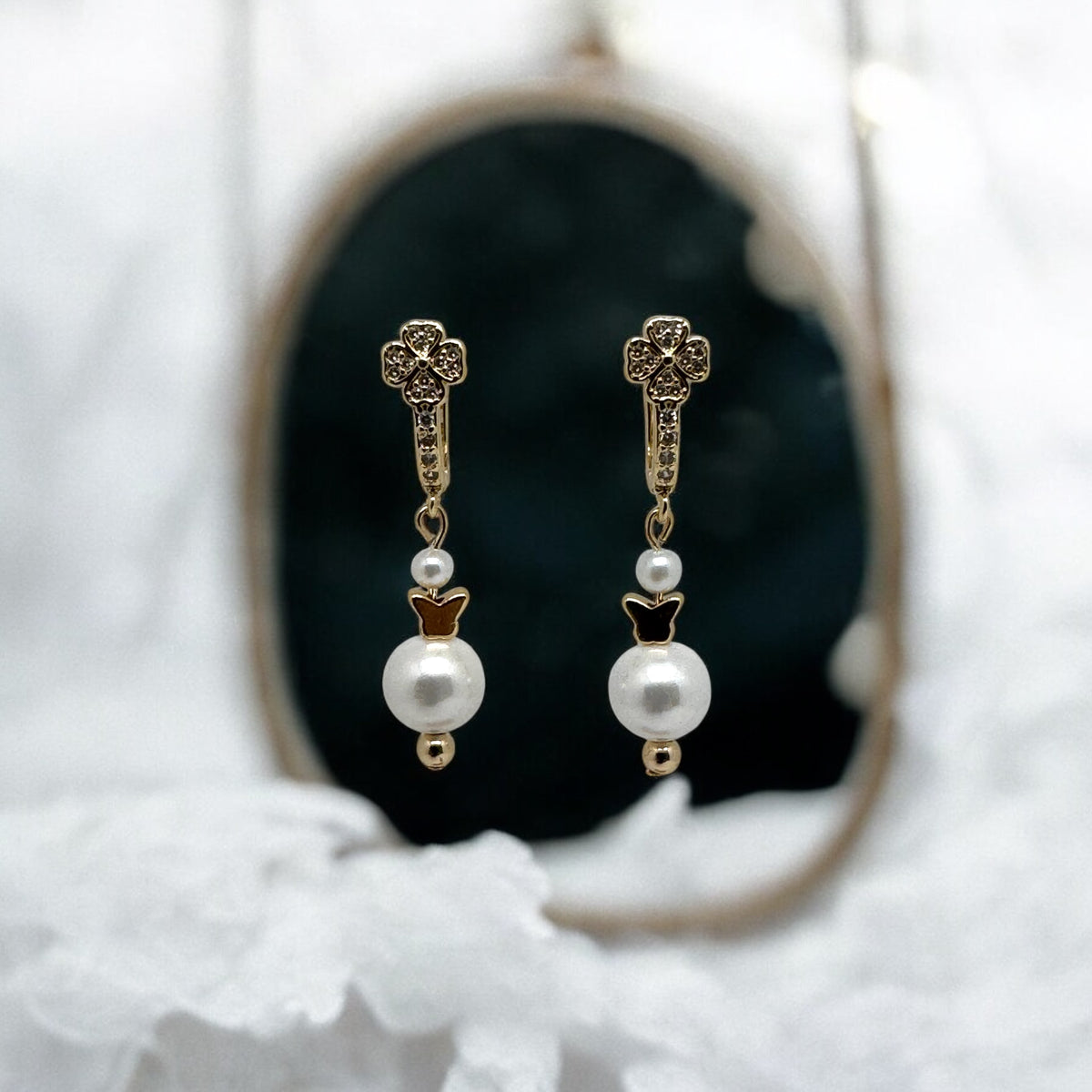 Boucles d’oreilles perles et strass plaqué or 3106