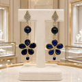 Boucles d’Oreilles Fleur en Lapis-Lazuli, Plaqué Or et Zirconiums – 7 cm