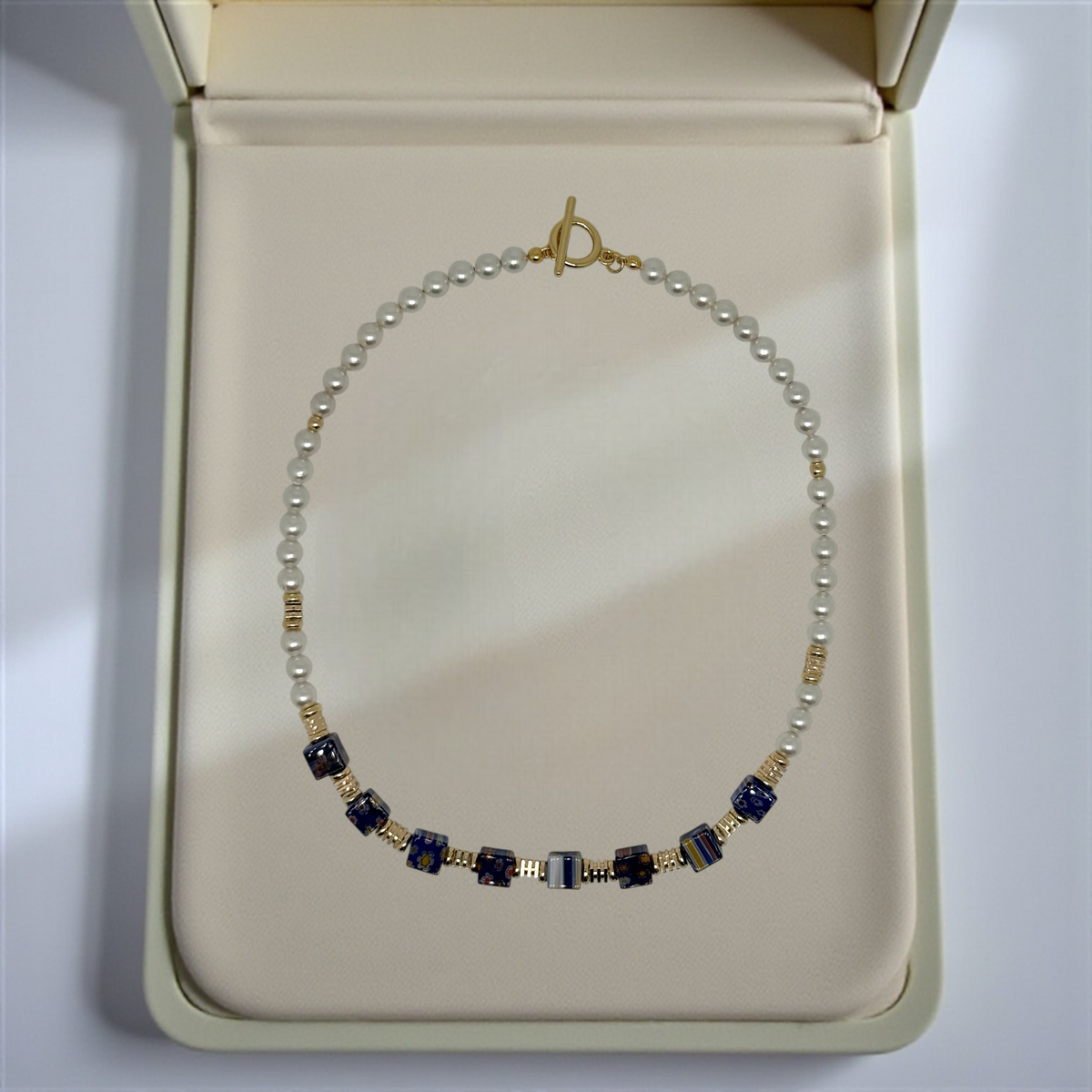 Collier en perles naturelles et perles mille fleurs 2237