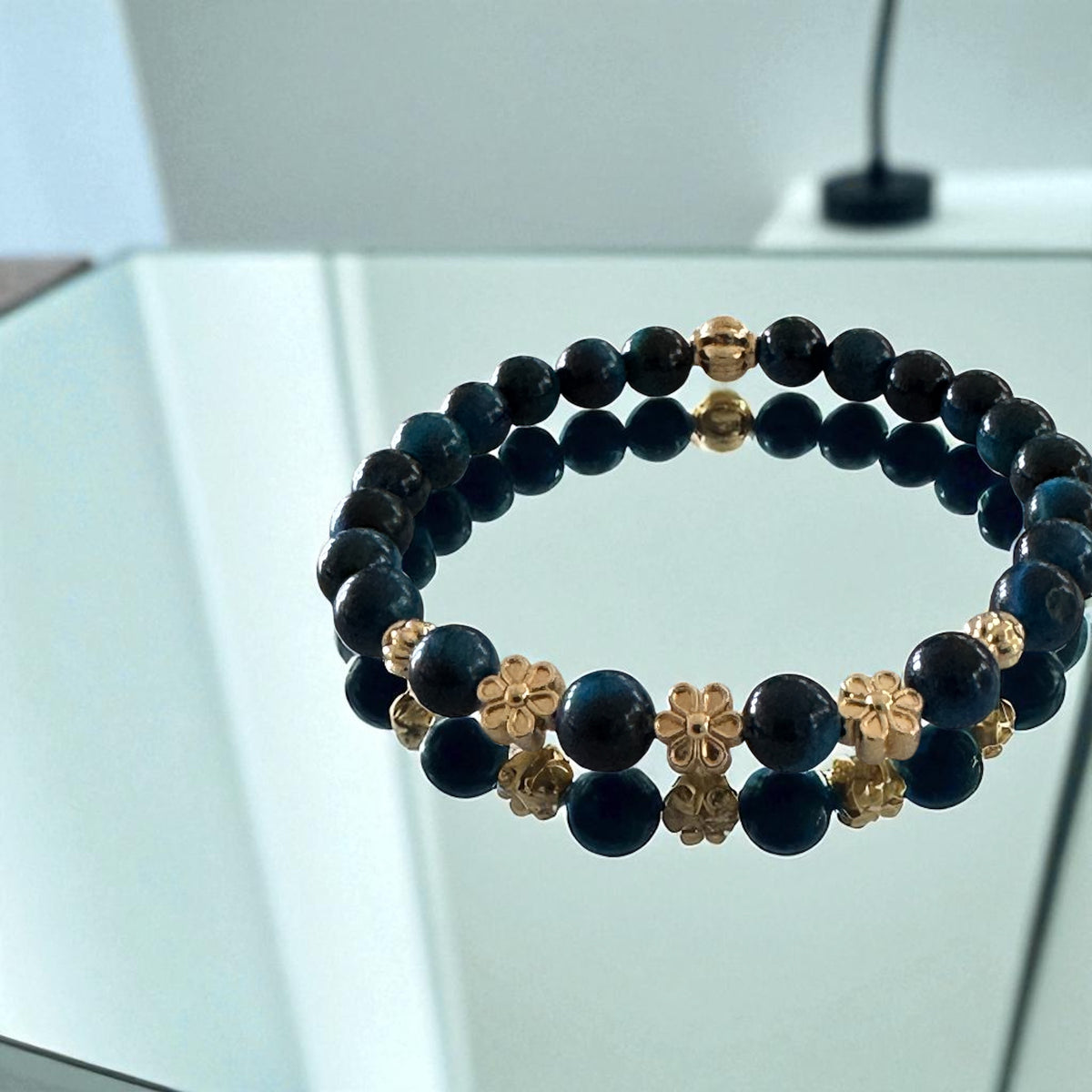Bracelet en œil de tigre bleu 1204