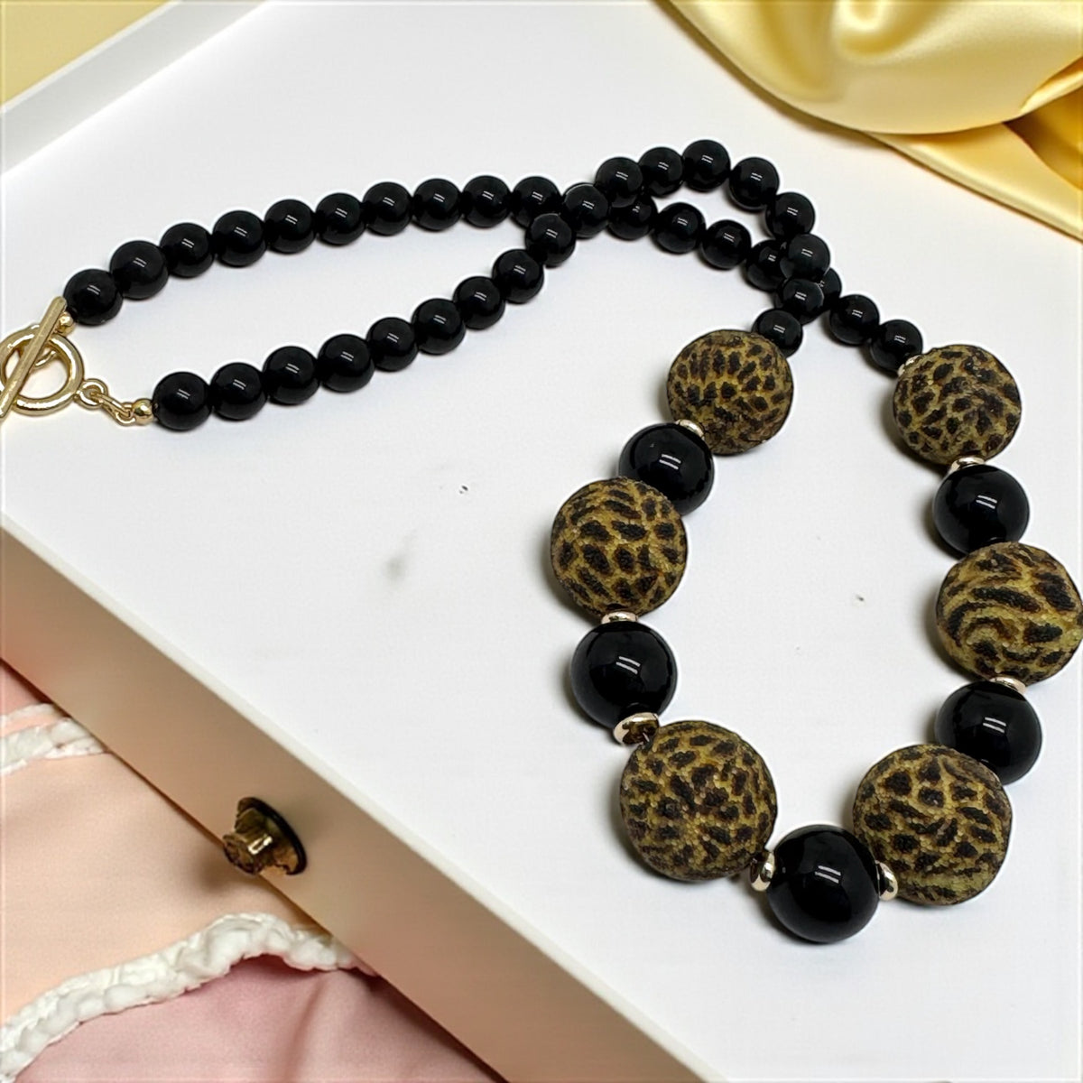 Collier obsidienne et perles fantaisie 2236