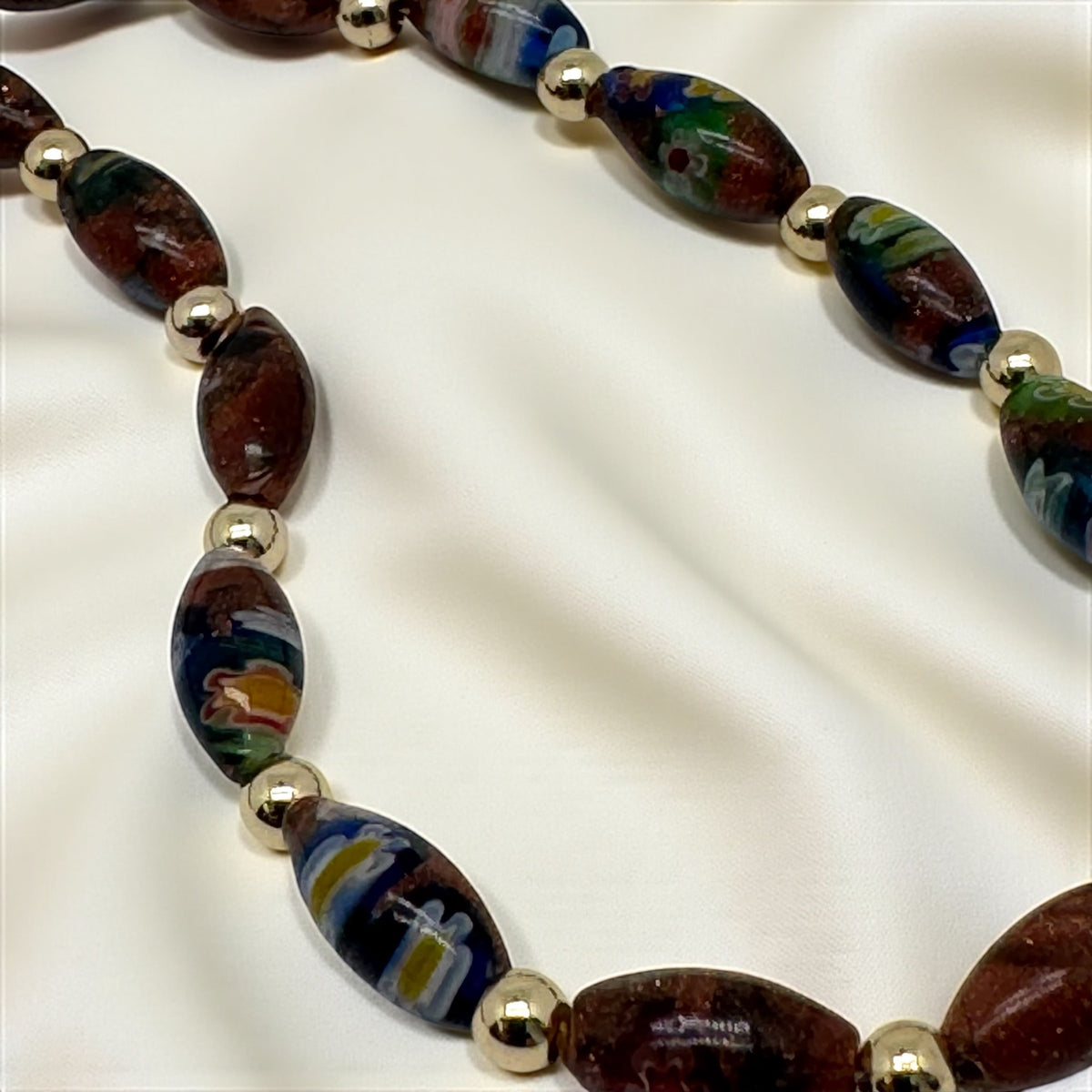 Collier œil de tigre et perles mille fleurs 2239