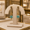 Boucles d’oreilles Larimar plaqué or – Zirconium & fleur | Bijou femme élégant