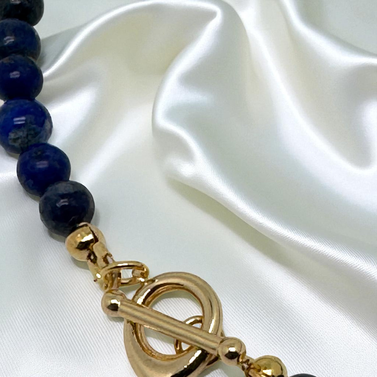 Collier en lapis-lazuli 2210