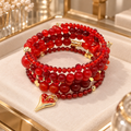 Bracelet manchette 5 rangs en jade rouge – Breloques plaqué or 18 carats