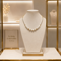Collier Luxe en Nacre Naturelle – Perles de Coquillage & Chaîne Plaquée Or 18 Carats
