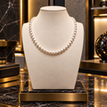 Collier unisexe en perles de coquillages 6 mm – Plaqué or | La Boîte à Merveilles