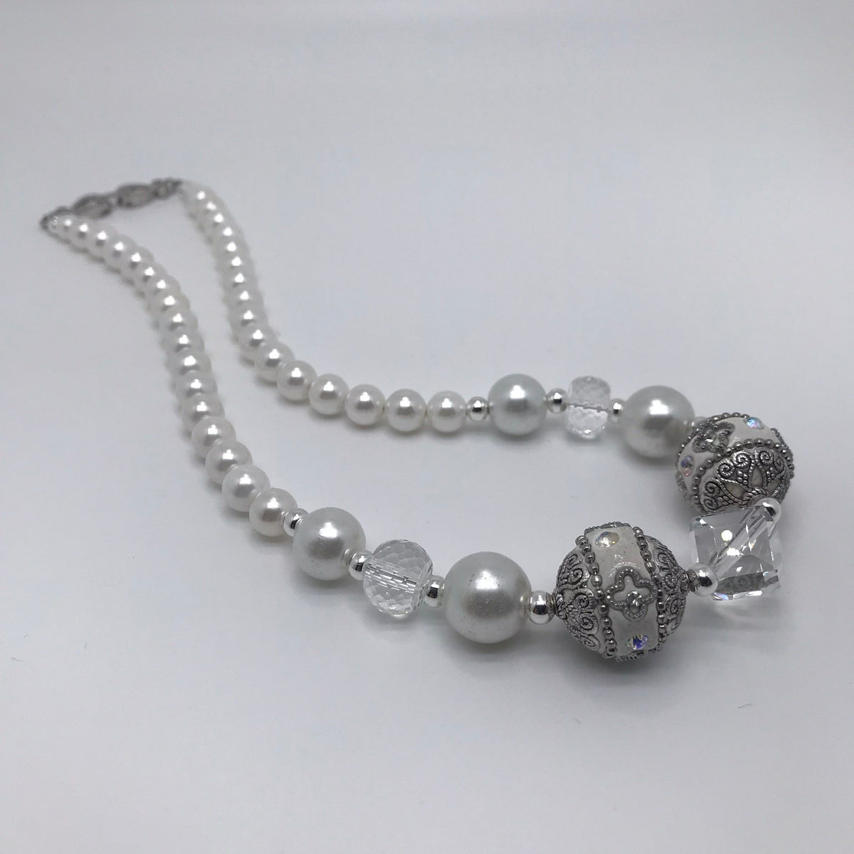 Collier en perles naturelles, perle indonésienne et cristal 2102