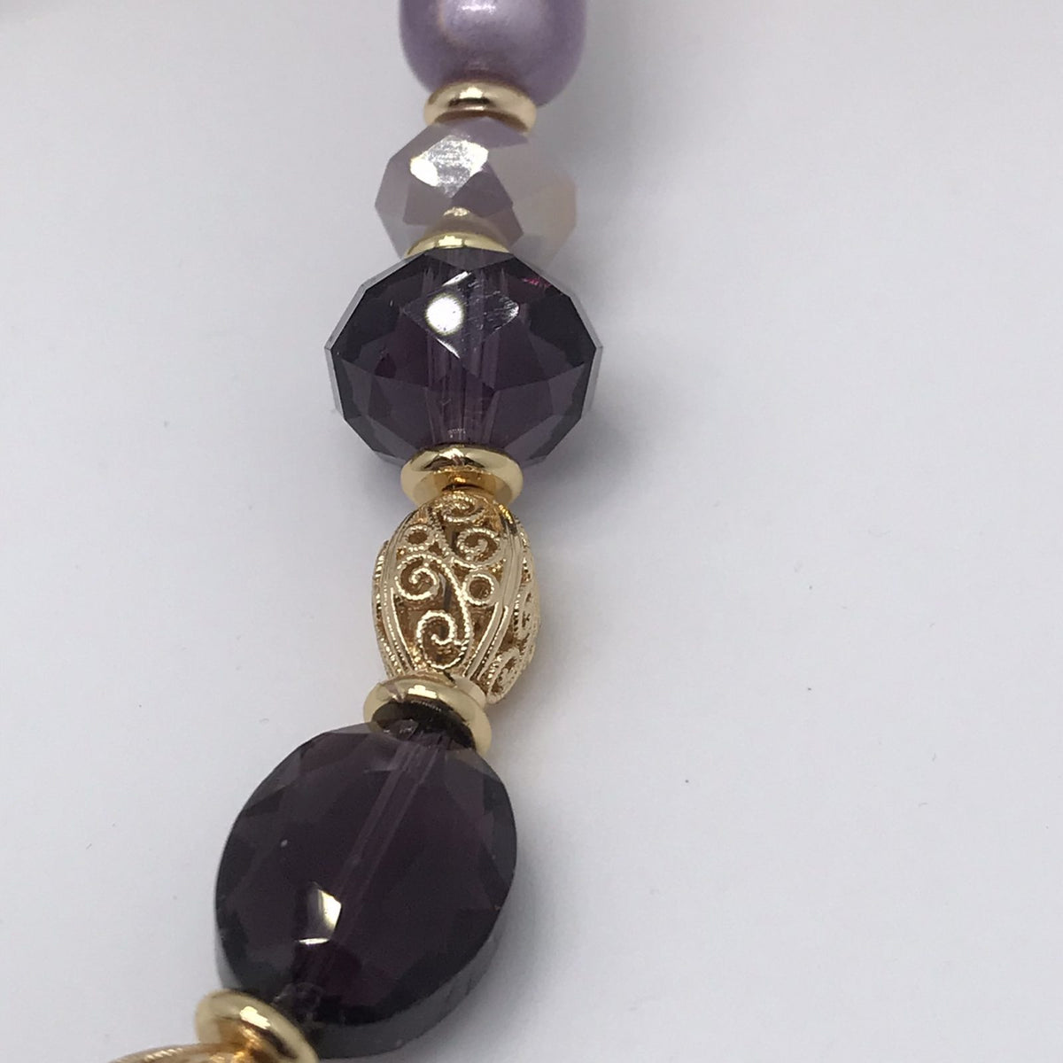 Collier en perles naturelles, cristal taillé mauve 2093