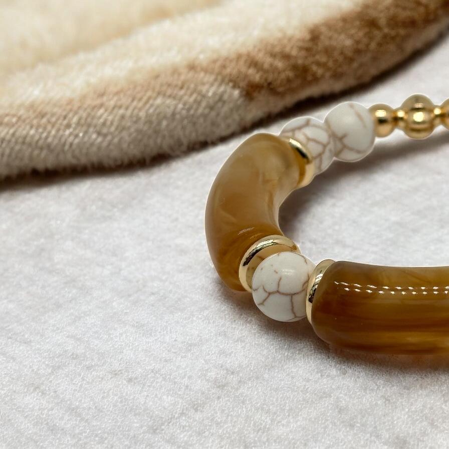 Bracelet howlite et bakélite 1169