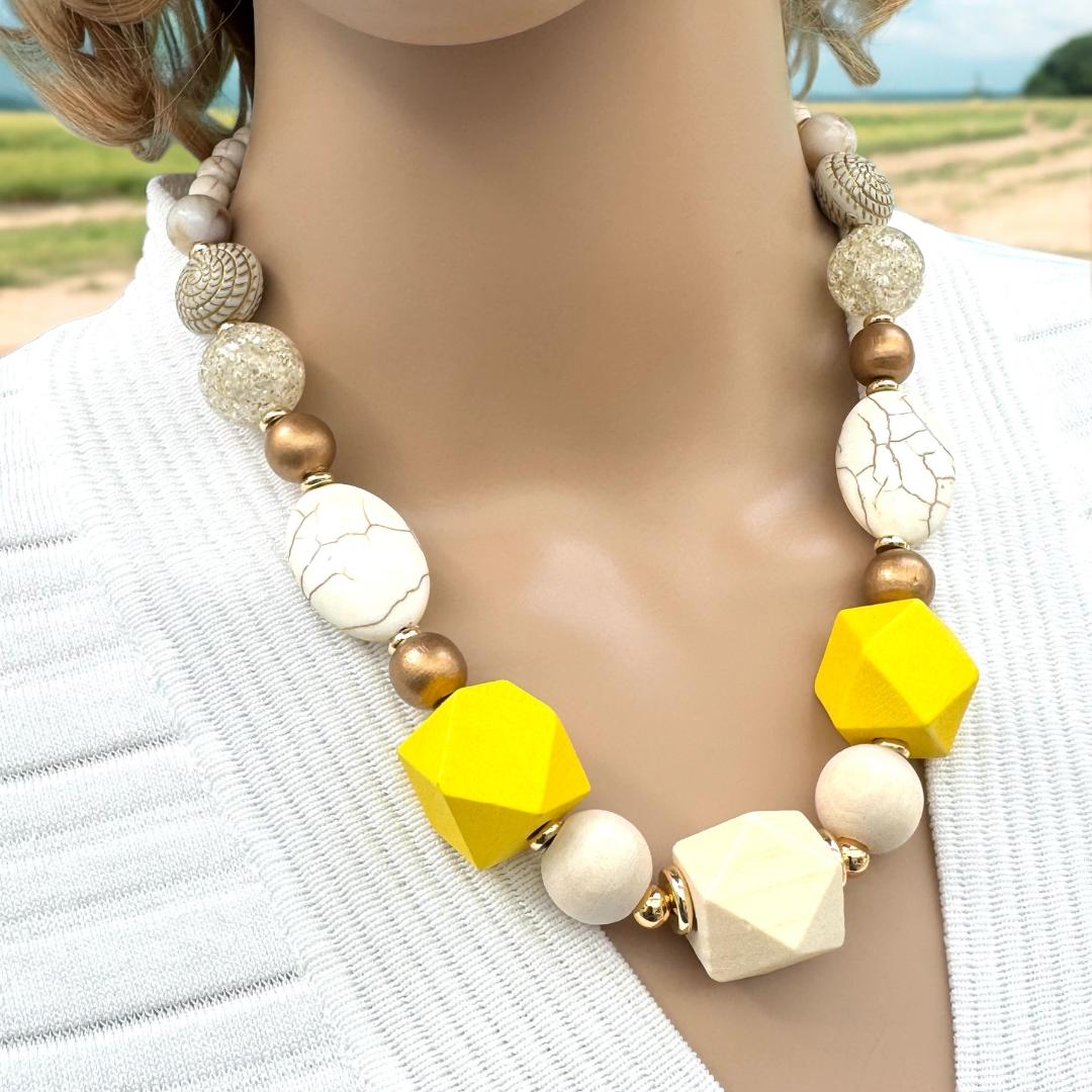 Collier en bois et howlite 2141