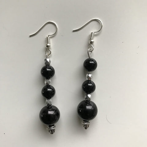 Boucles d'oreilles noires 0369